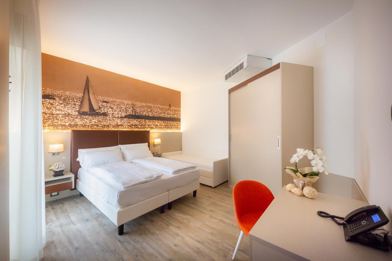 Hotel Casa Costiera Caorle Exterior photo